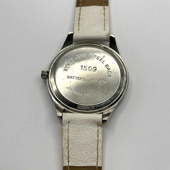 White Heart Elephant Watch - Picture 5 of 5